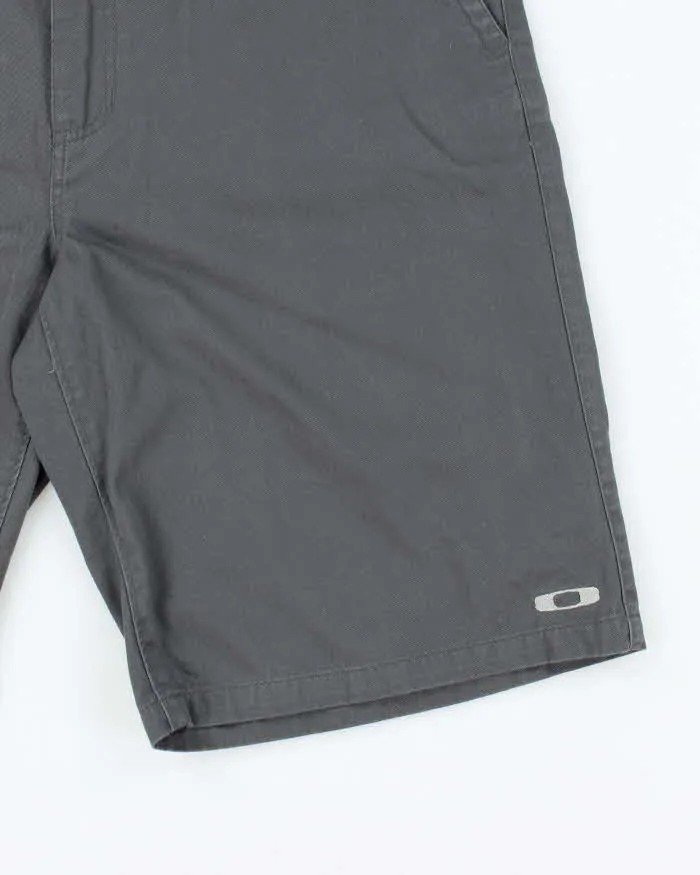 Vintage 2000's Oakley Small Embroidered Logo Chino Shorts - W32 L10 sold by Rokit product image thumbnail 3