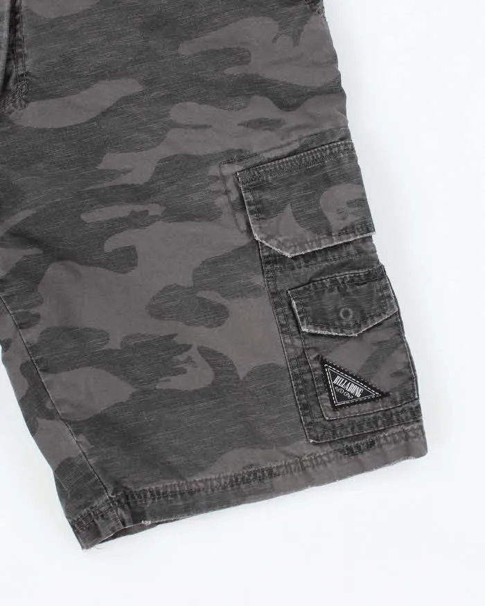 Vintage 2000's Billabong Black Camouflage Cargo Shorts - W32 L10 sold by Rokit product image thumbnail 3