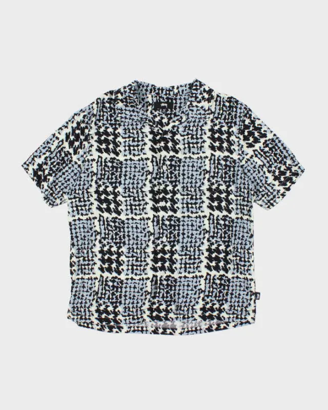 Vintage 2000's Stussy Patterned Lightweight Hawaiian Shirt - S sold by Rokit