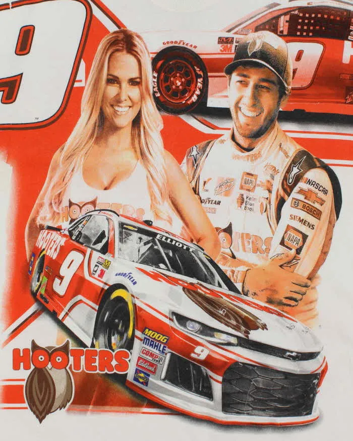 Vintage Y2K Hendrick Motorsports Nascar Hooters All Over Print T-Shirt - XXL sold by Rokit product image thumbnail 3