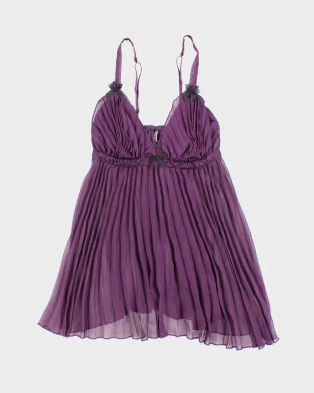Vintage Y2k 00s Dreamgirl Plisse Mesh Cami - S sold by Rokit