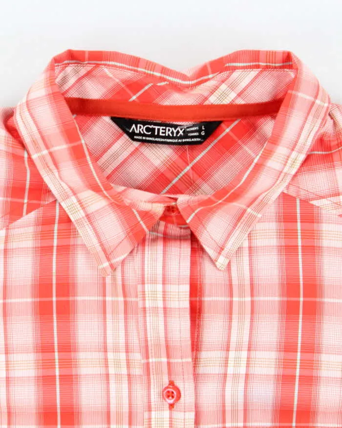 Vintage 2000's Arc'teryx Patterned Long-sleeved Shirt - L sold by Rokit product image thumbnail 5