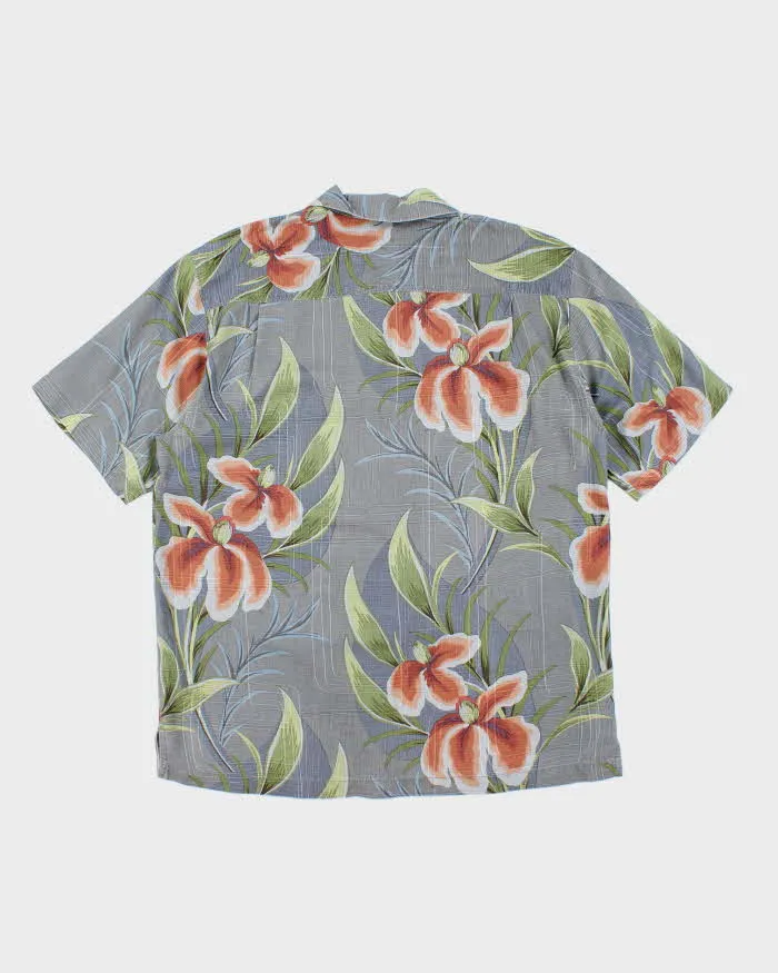Vintage 2000's Tommy Bahama Silk Patterned Hawaiian Shirt - M sold by Rokit product image thumbnail 2