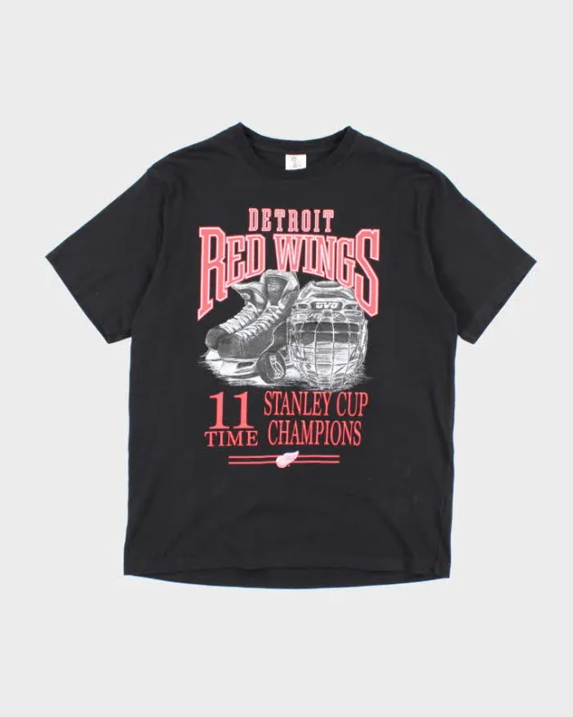 Vintage 2000's Detroit Red Wings Stanley Cup Champions Graphic T-Shirt - M sold by Rokit
