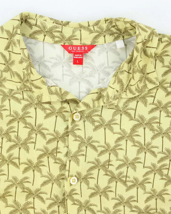 Vintage Y2K Guess Palm Printed Lightweight Hawaiian Shirt - L sold by Rokit product image thumbnail 5