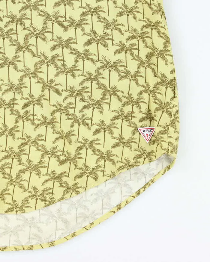 Vintage Y2K Guess Palm Printed Lightweight Hawaiian Shirt - L sold by Rokit product image thumbnail 4