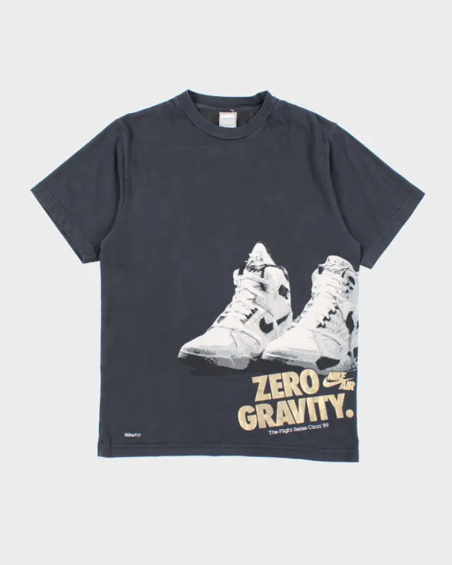 Vintage Y2K Nike Zero Gravity Graphic T-Shirt - S sold by Rokit
