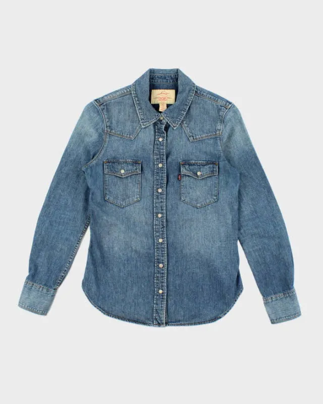 Vintage 2000's Levi's Medium Wash Denim Shirt - S sold by Rokit