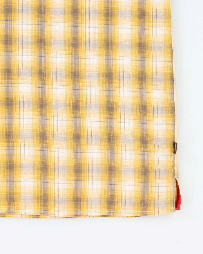 Vintage The North Face Check Short Sleeve Shirt - XL sold by Rokit product image thumbnail 4