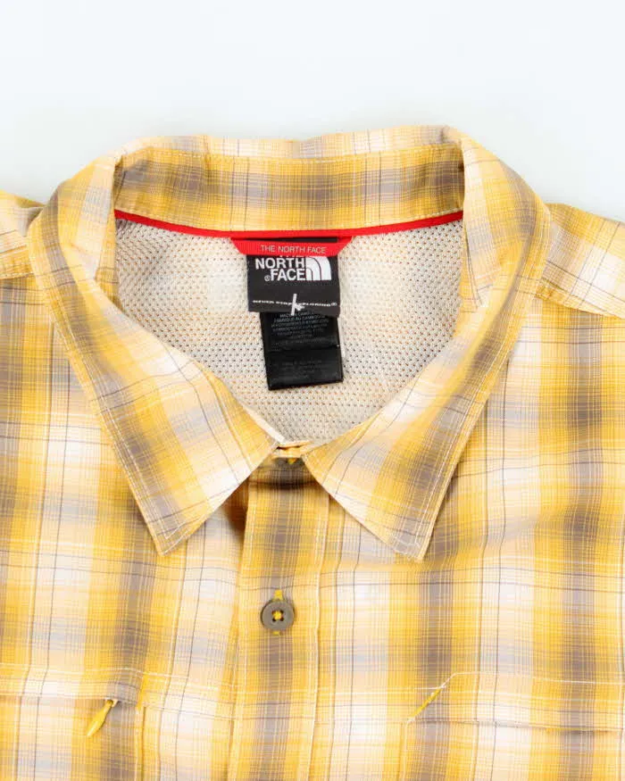Vintage The North Face Check Short Sleeve Shirt - XL sold by Rokit product image thumbnail 5