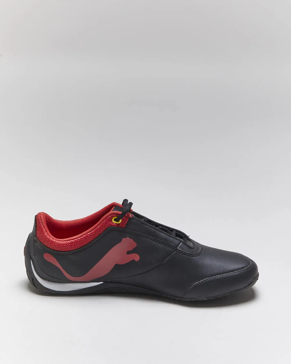 Vintage Puma Drift Cat Ferrari Trainers - UK5 sold by Rokit product image thumbnail 2