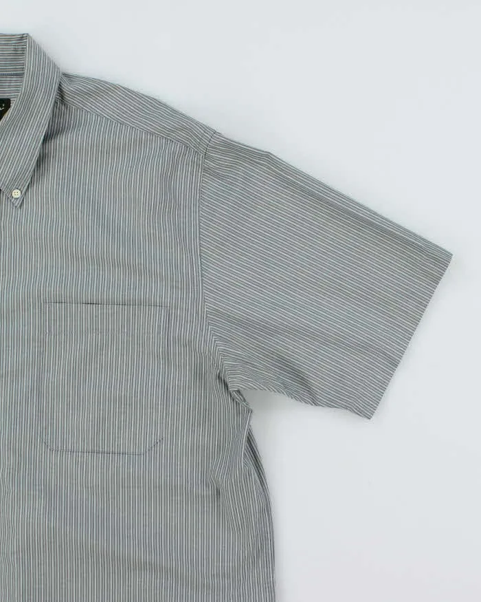 Vintage 2000's Eddie Bauer Striped Oversized Short Sleeved Shirt - L sold by Rokit product image thumbnail 4
