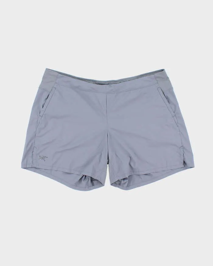 Vintage Arc'teryx Lightweight Sports Shorts - W36 L5 sold by Rokit