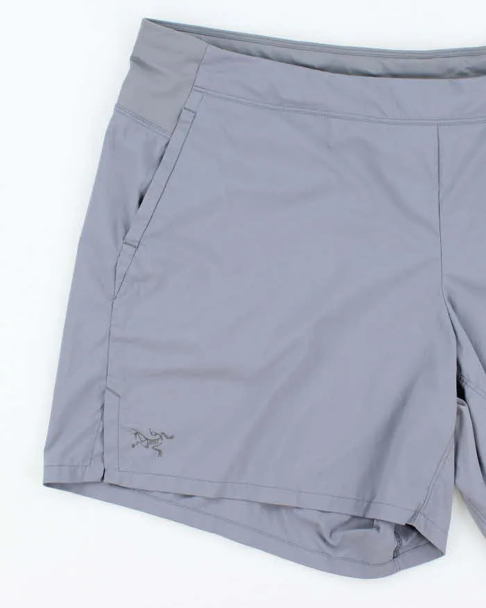 Vintage Arc'teryx Lightweight Sports Shorts - W36 L5 sold by Rokit product image thumbnail 3