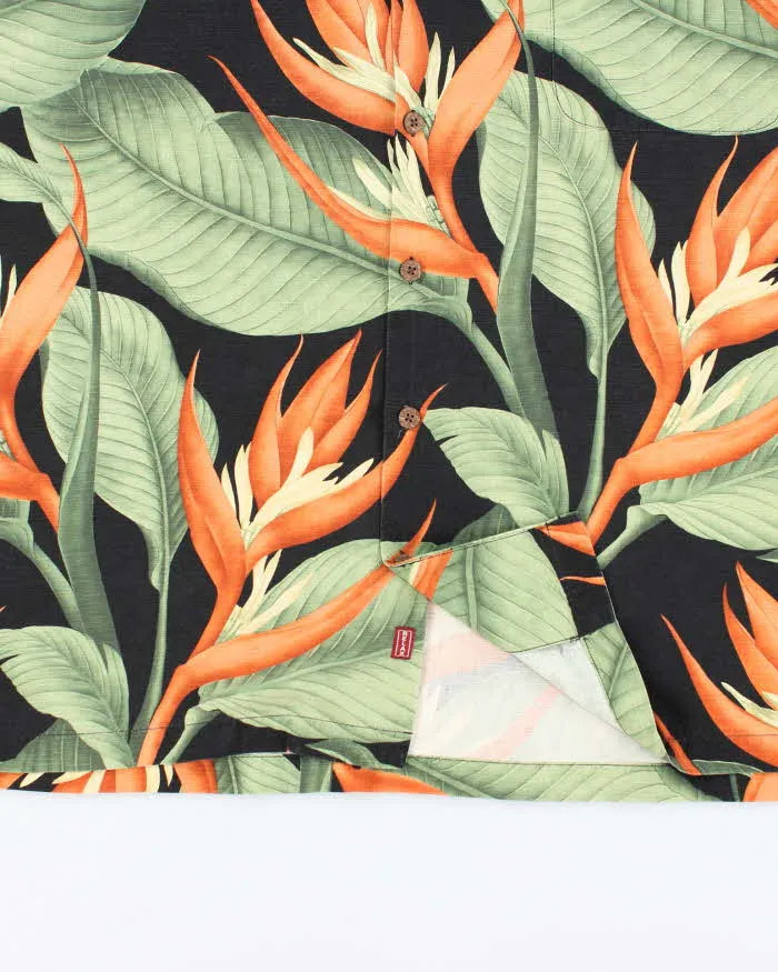 Vintage Tommy Bahama Oversized Floral Patterned Hawaiian Shirt - XL sold by Rokit product image thumbnail 4