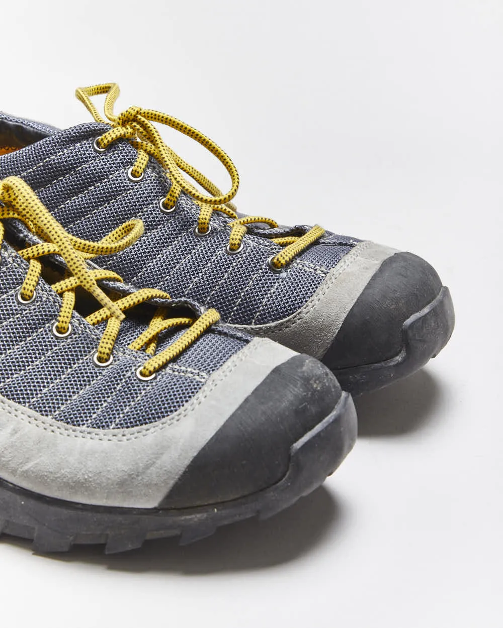 Vintage Timberland Trainers - UK9 sold by Rokit product image thumbnail 5