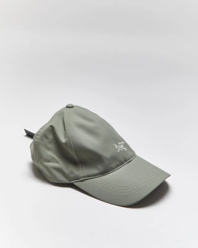 Vintage Arc'teryx Small Logo Lightweight Hat - OS sold by Rokit