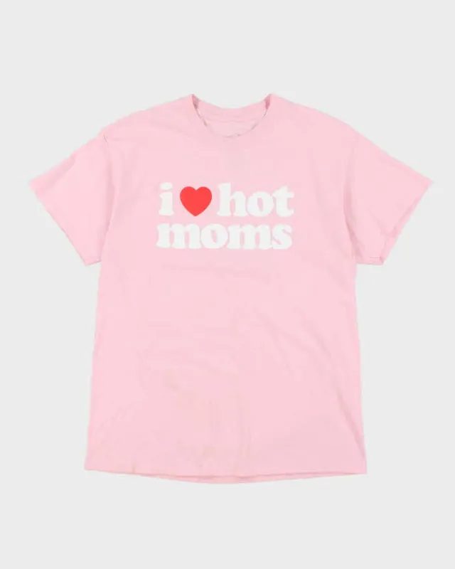 Vintage Y2K I <3 Hot Moms Comedy Graphic T-Shirt - L sold by Rokit