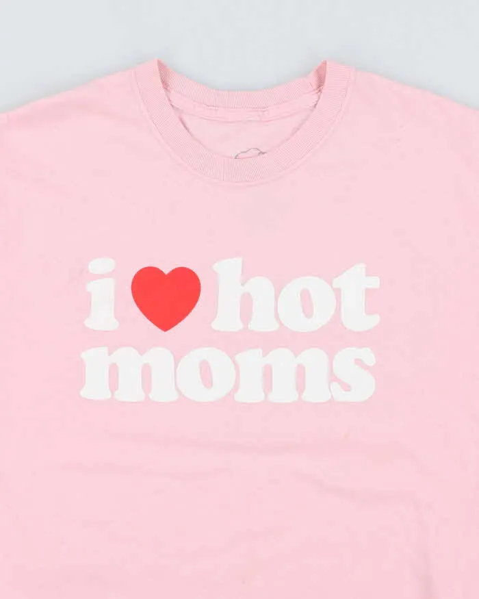 Vintage Y2K I <3 Hot Moms Comedy Graphic T-Shirt - L sold by Rokit product image thumbnail 3