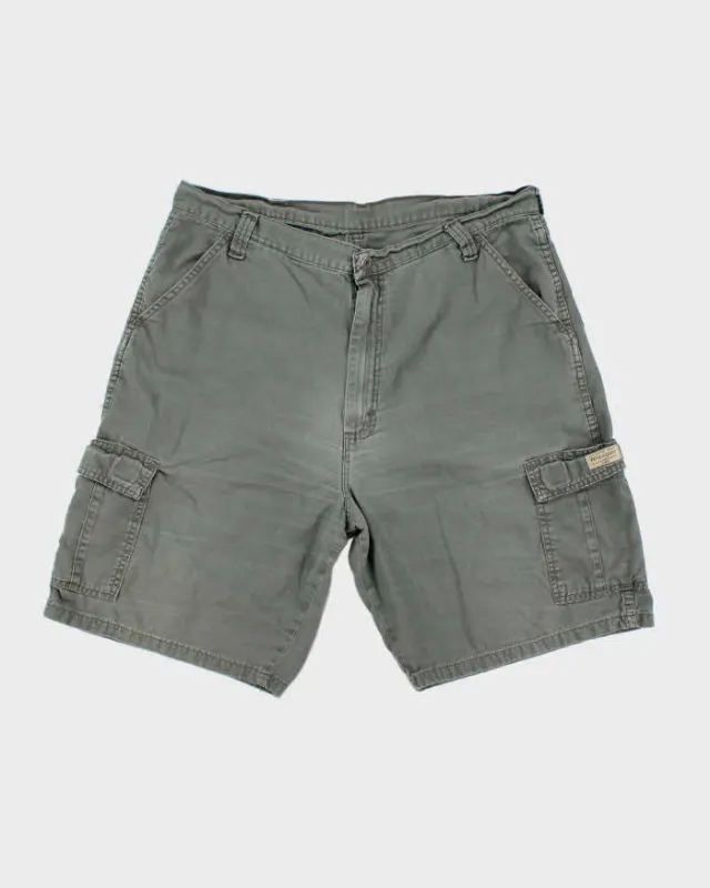 Vintage 2000's Wrangler Wide Leg Faded Cargo Shorts - W34 L10 sold by Rokit