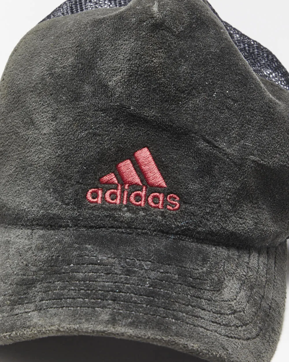 Vintage 2000's Adidas Small Logo Trucker Cap - OS sold by Rokit product image thumbnail 2