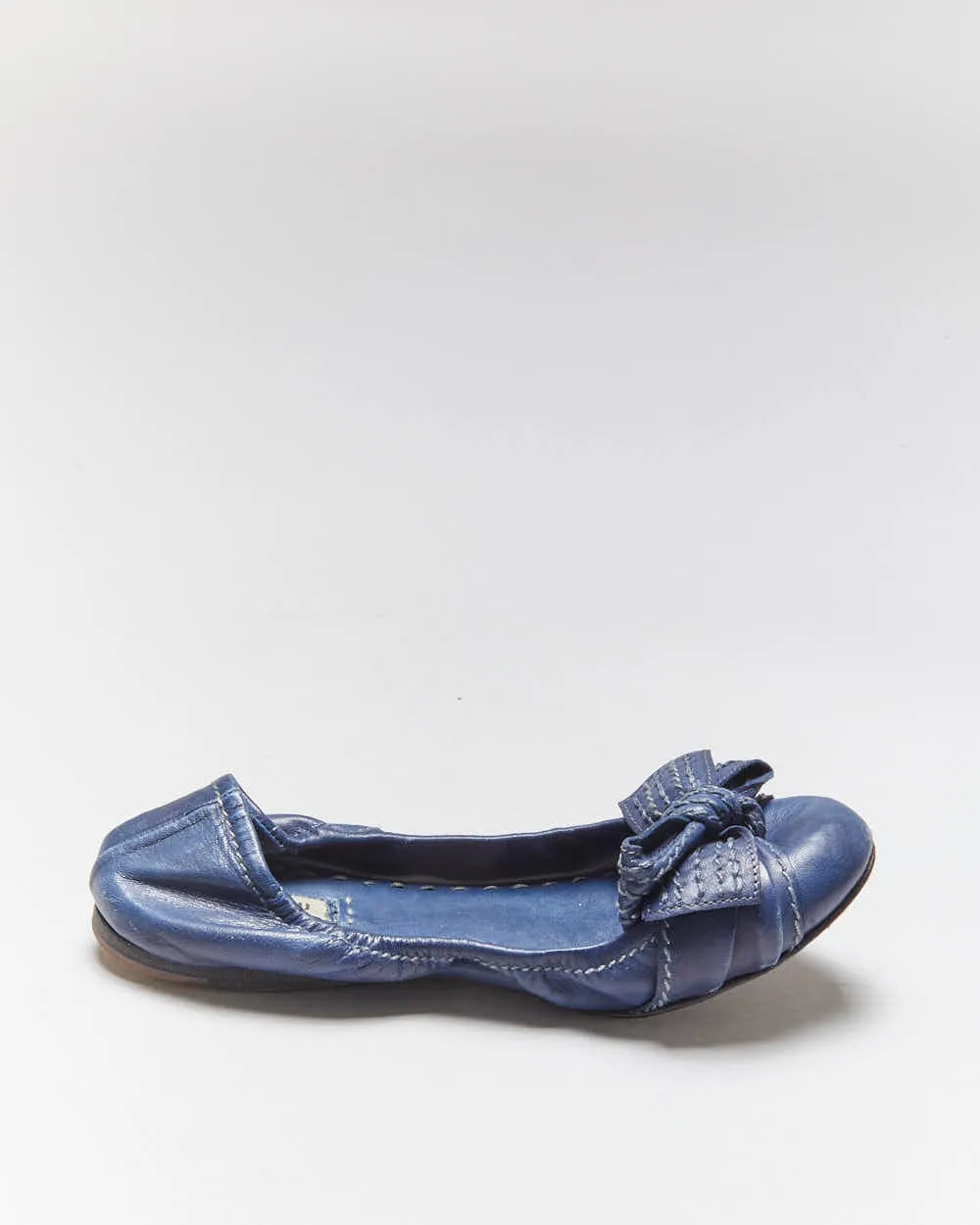Vintage Miu Miu Bow Ballet Flats - UK2.5 sold by Rokit product image thumbnail 2