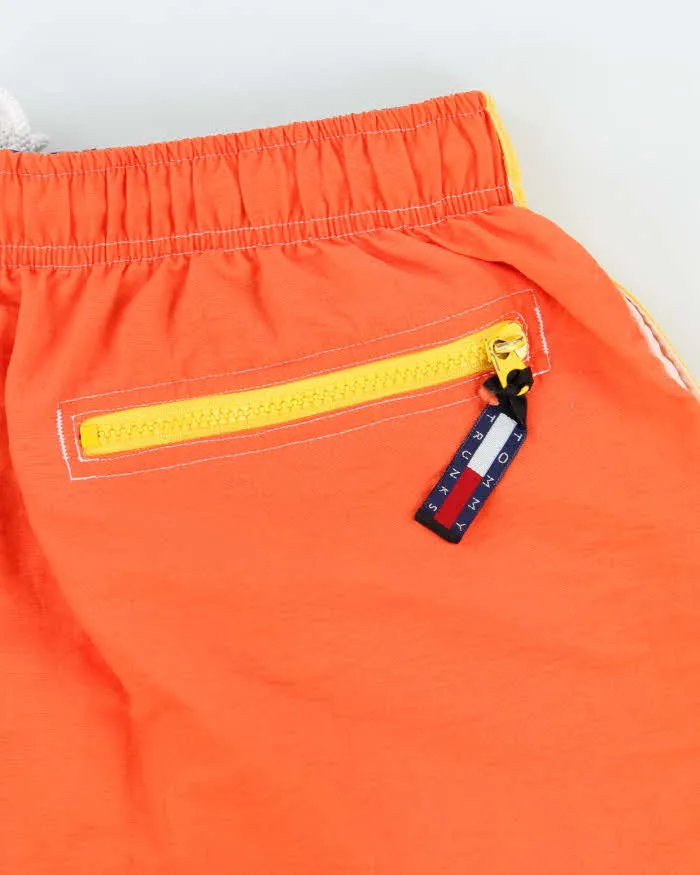 Vintage 90's Tommy Hilifiger Patterned Netted Shorts - S sold by Rokit product image thumbnail 4