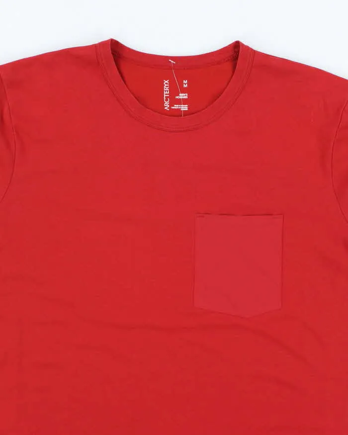 Vintage Arc'teryx Lightweight Pocket T-Shirt - M sold by Rokit product image thumbnail 3