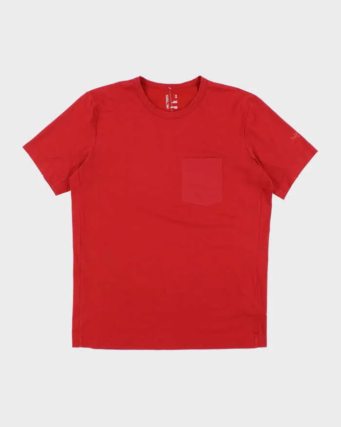 Vintage Arc'teryx Lightweight Pocket T-Shirt - M sold by Rokit