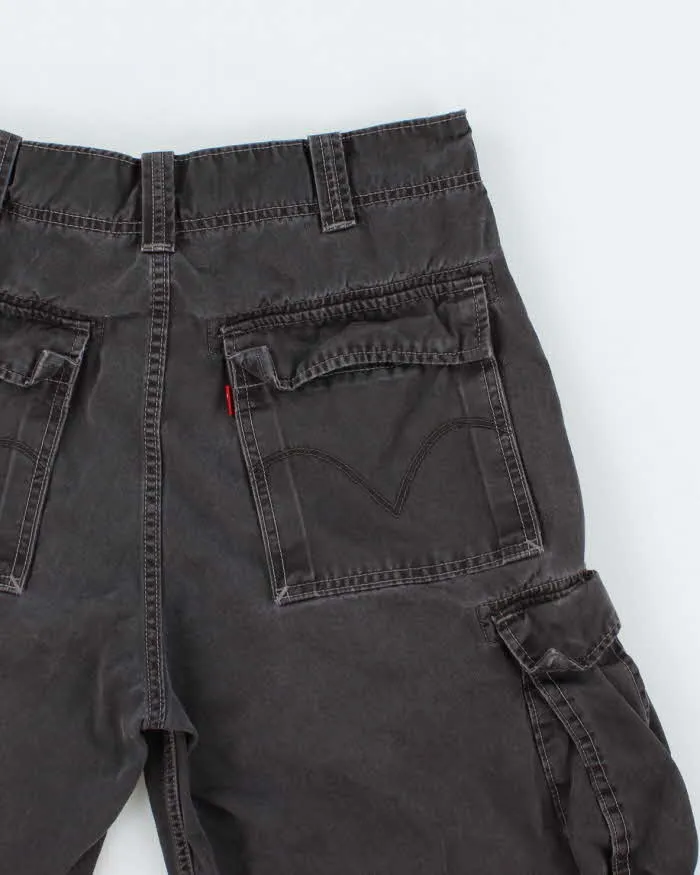 Vintage Levi's Faded Wide Leg Cargo Shorts - W32 L10 sold by Rokit product image thumbnail 4