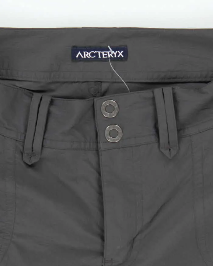 Vintage Y2K Arc'teryx Slim Lightweight Utility Trousers - W32 L31 sold by Rokit product image thumbnail 5