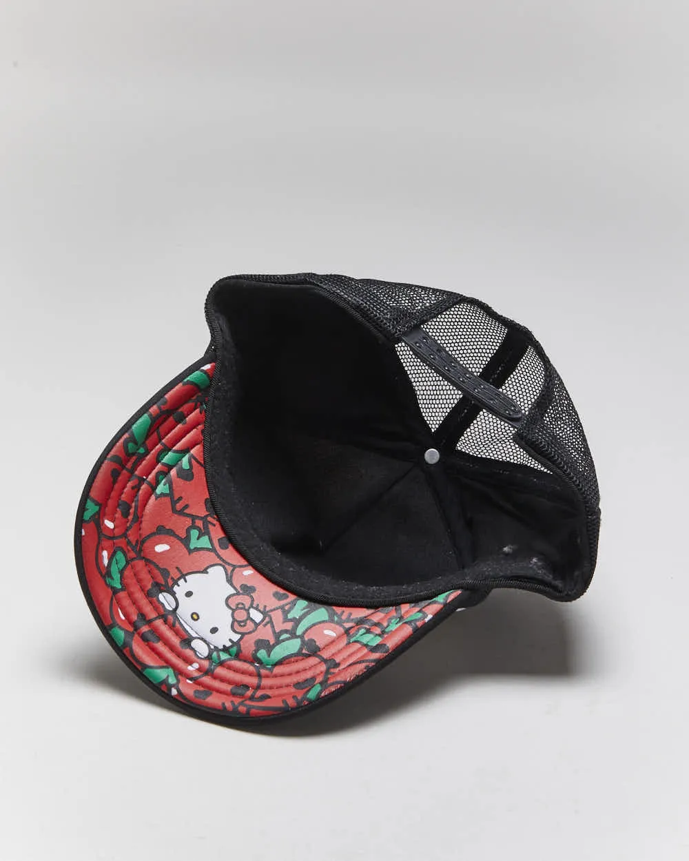 Vintage 2000's Sanrro Hello Kitty Graphic Print Trucker Cap - OS sold by Rokit product image thumbnail 5
