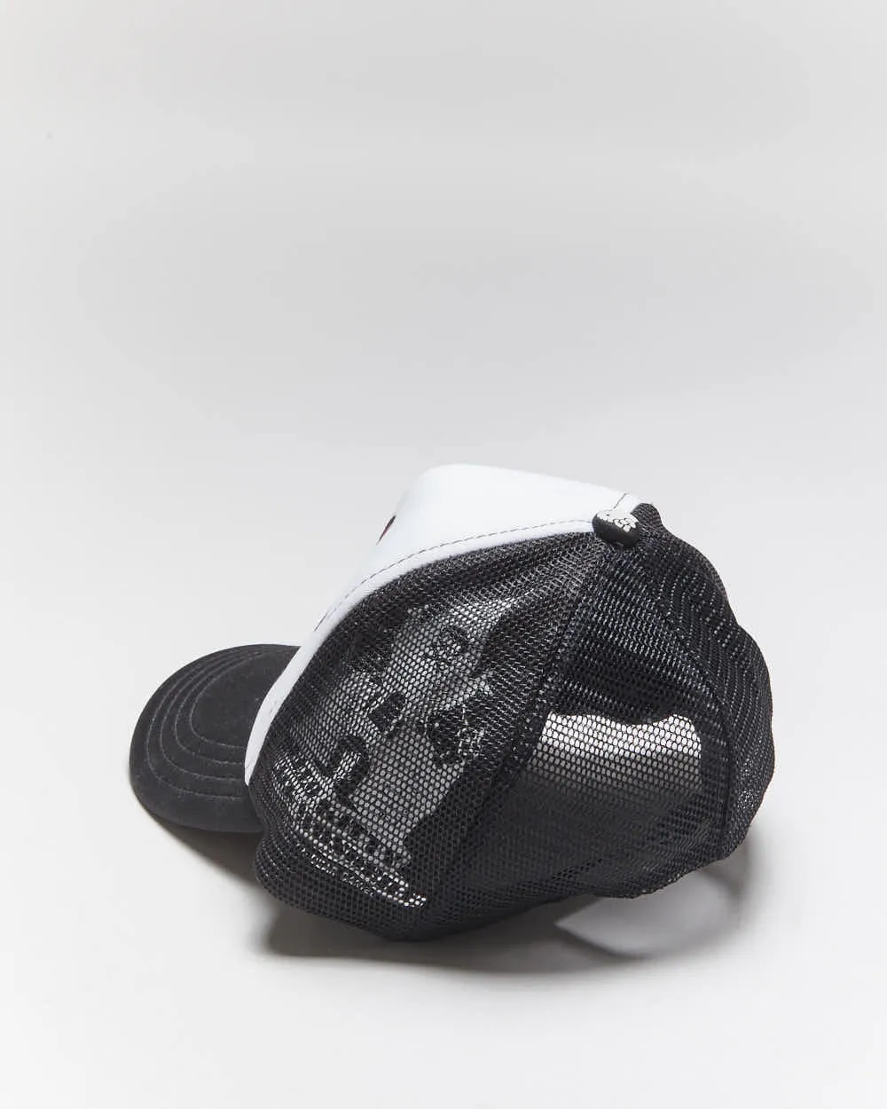 Vintage 2000's Sanrro Hello Kitty Graphic Print Trucker Cap - OS sold by Rokit product image thumbnail 2