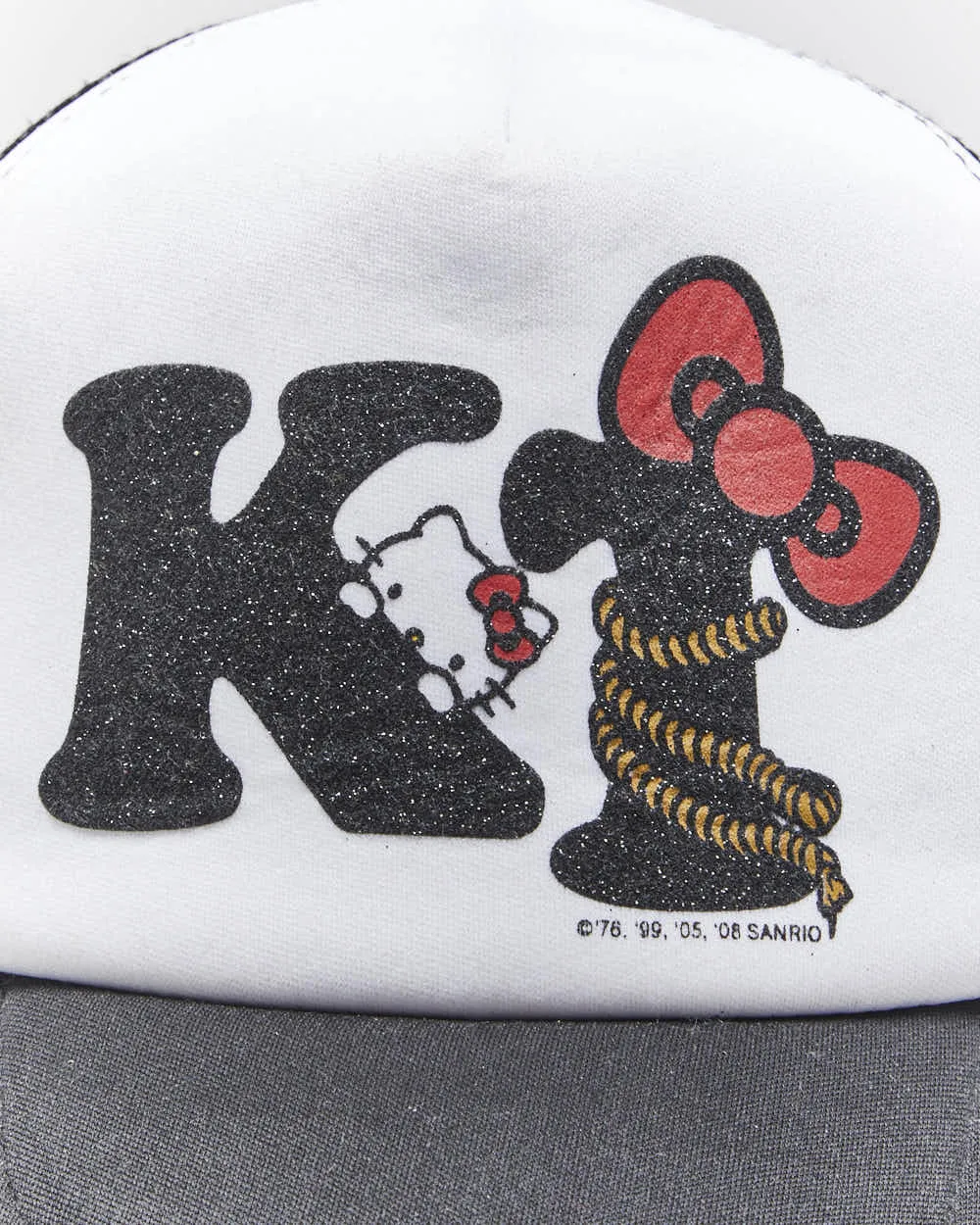 Vintage 2000's Sanrro Hello Kitty Graphic Print Trucker Cap - OS sold by Rokit product image thumbnail 3