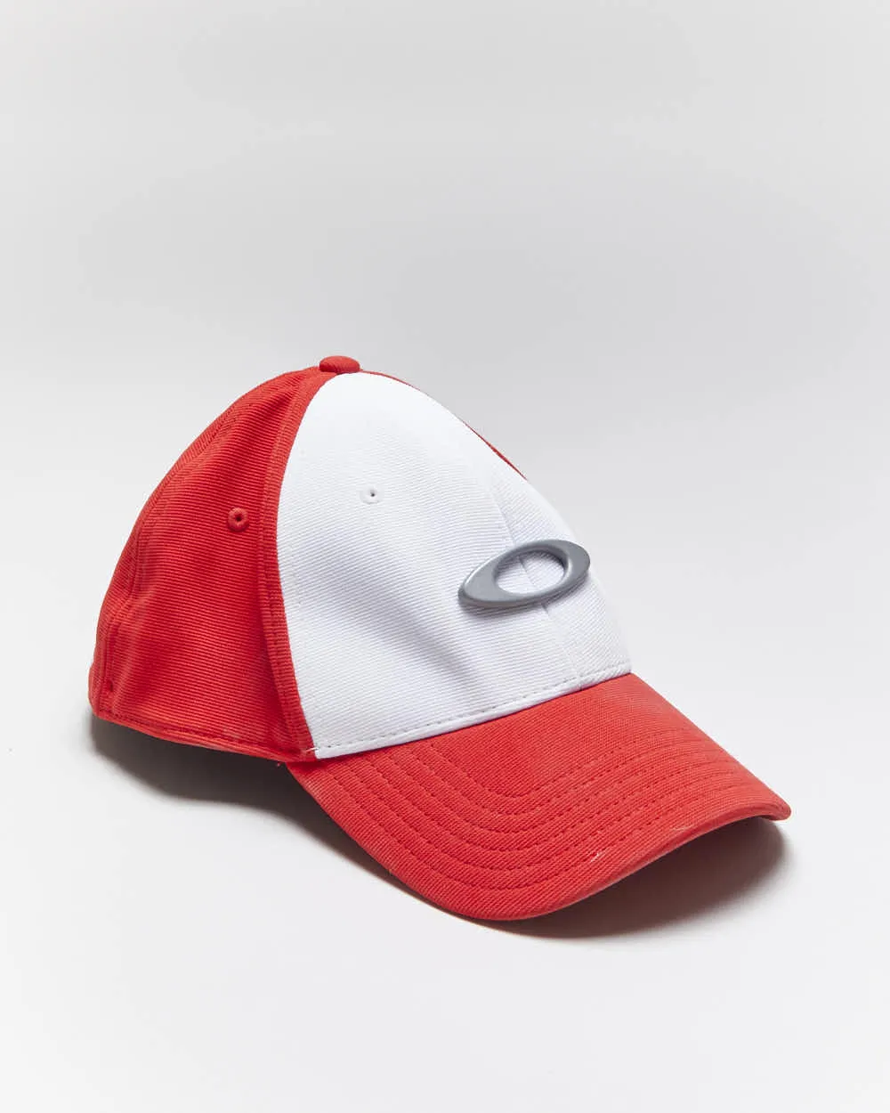 Vintage 2000's Oakley O Logo Fitted Cap - L/XL sold by Rokit