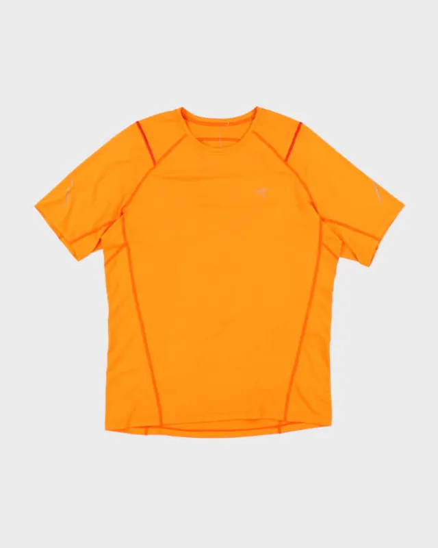 Vintage Arc'teryx Small Logo Lightweight Sports T-Shirt - L sold by Rokit