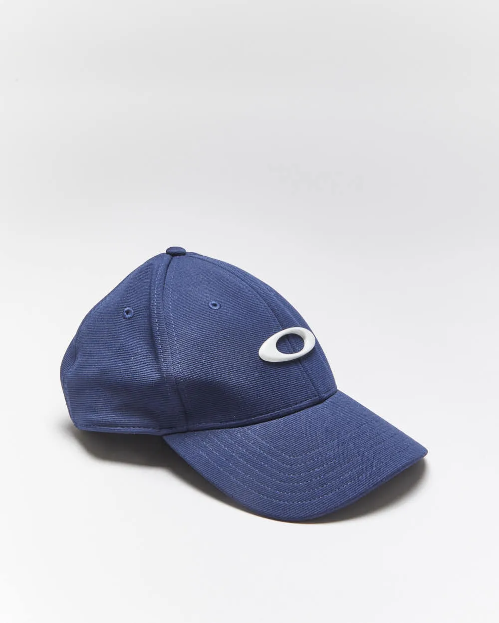 Vintage 2000's Oakley O Logo Fitted Cap - L/XL sold by Rokit