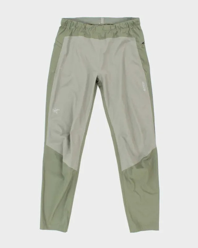 Vintage Arc'teryx Two Tone Gore-Tex Lightweight Utility Trousers - M sold by Rokit