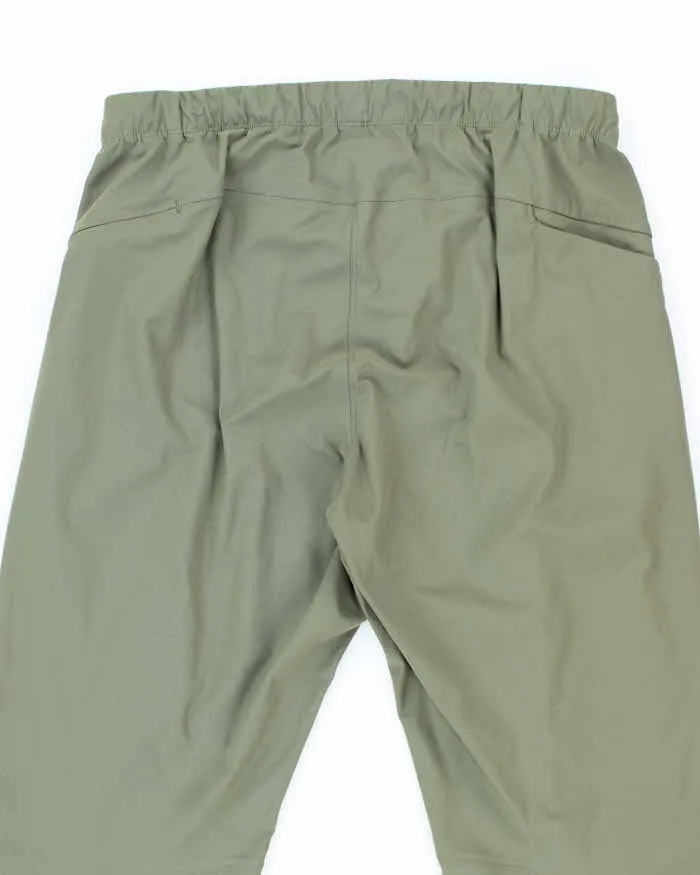 Vintage Arc'teryx Two Tone Gore-Tex Lightweight Utility Trousers - M sold by Rokit product image thumbnail 4
