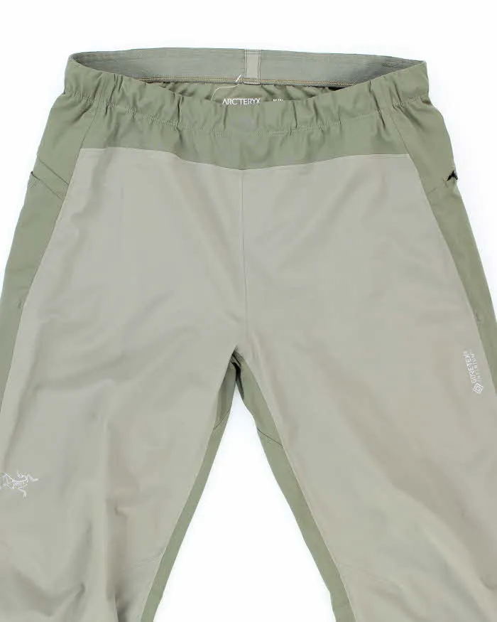 Vintage Arc'teryx Two Tone Gore-Tex Lightweight Utility Trousers - M sold by Rokit product image thumbnail 3