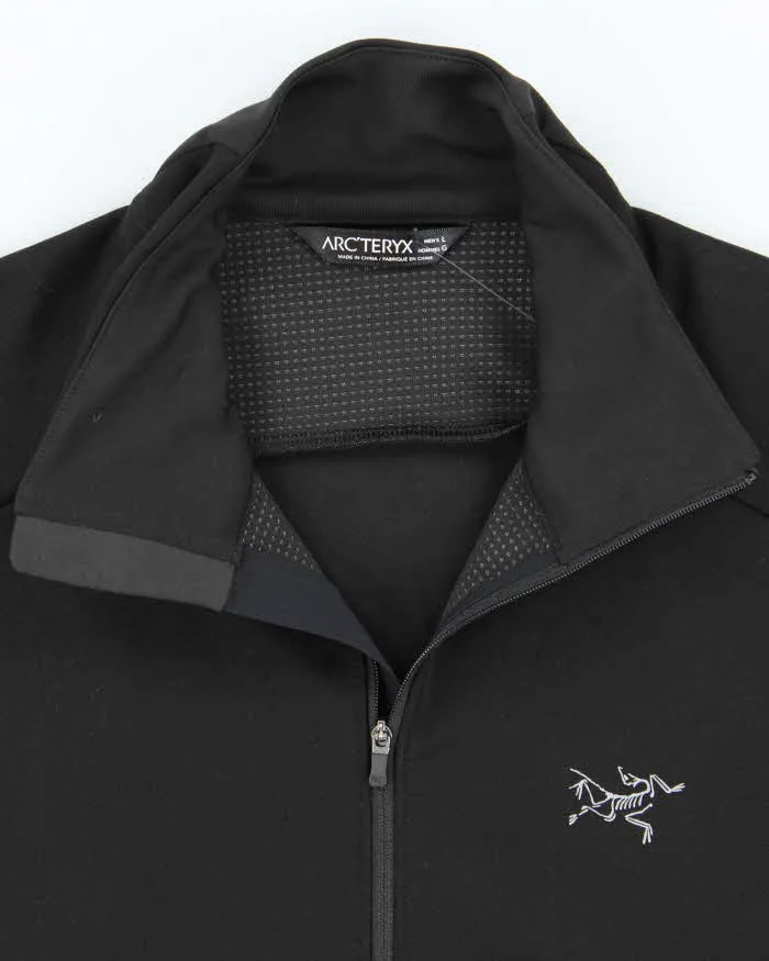 Vintage Arc'teryx Lightweight Windstopper Jacket - L sold by Rokit product image thumbnail 5
