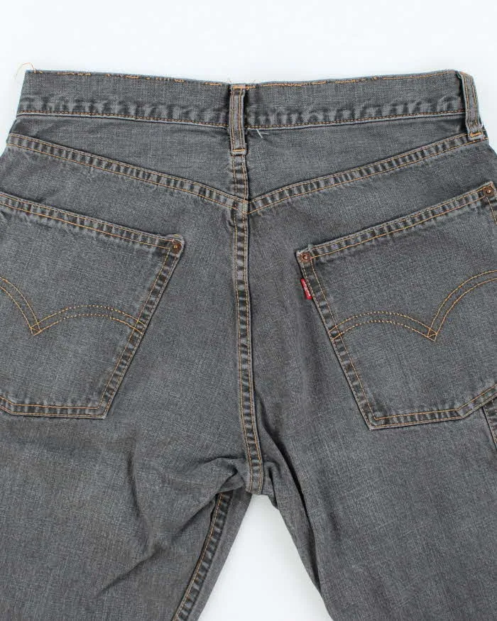 Vintage 2000's Levi's Carpenter Grey Wash Denim Shorts - W30 L15 sold by Rokit product image thumbnail 4