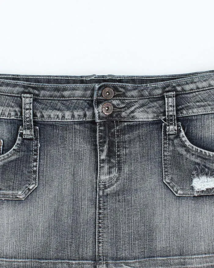 Vintage Y2k 00s Streetwear Denim Mini Skirt - M sold by Rokit product image thumbnail 3