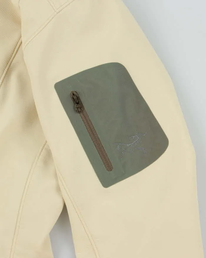 Vintage Y2K Arc'teryx Quarter Zip Windbreaker Jacket - M sold by Rokit product image thumbnail 4