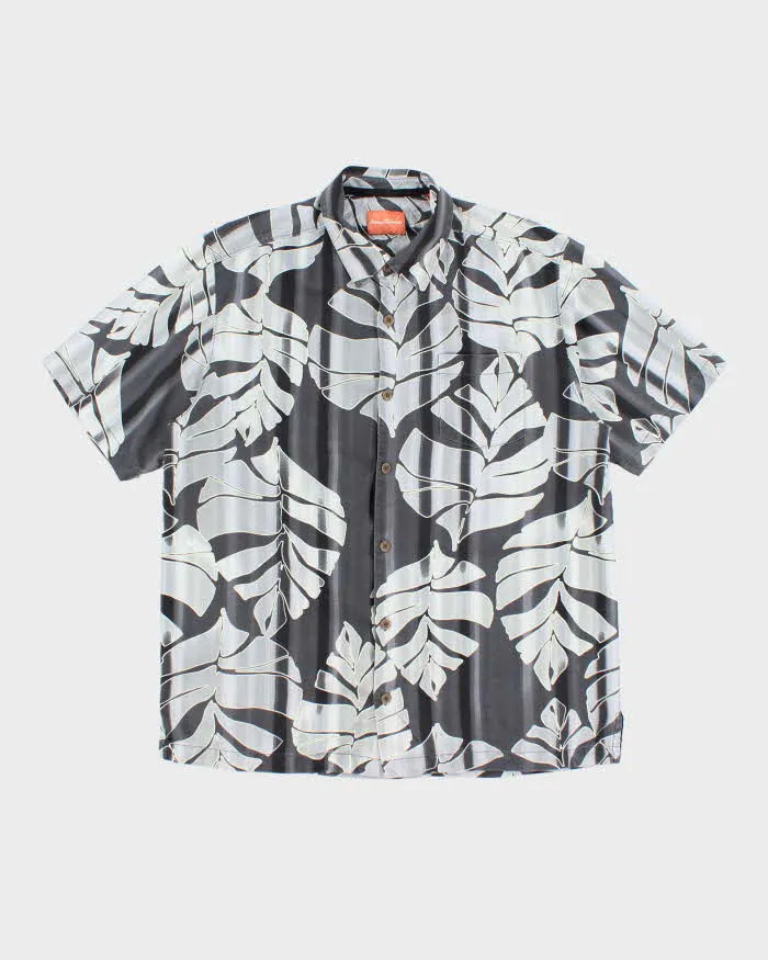 Vintage Tommy Bahama Floral Print Hawaiian Shirt - M sold by Rokit