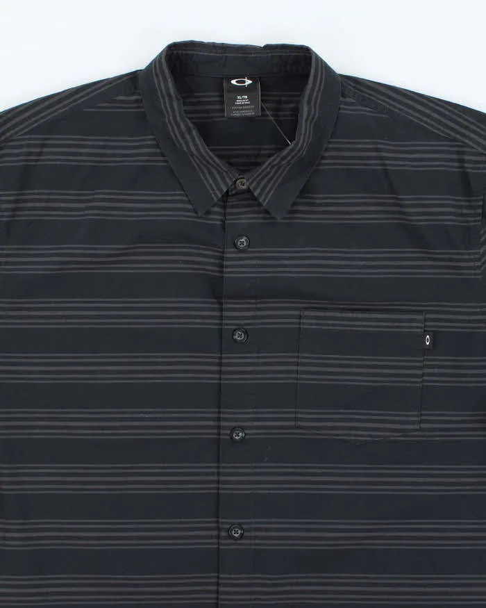 Vintage 2000's Oakley Striped Short Sleeve Shirt - XL sold by Rokit product image thumbnail 3