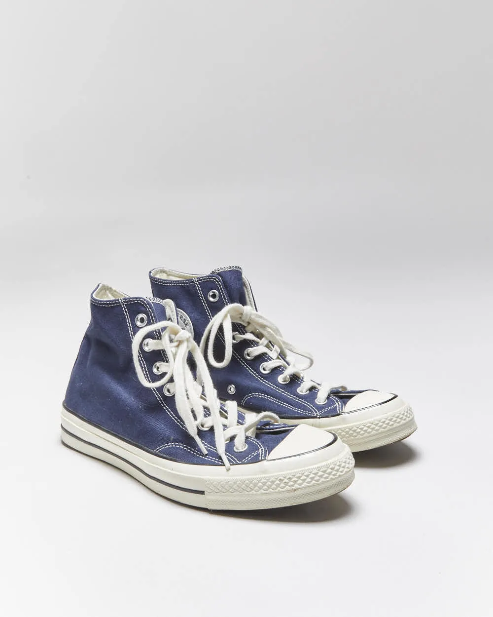 Converse Chuck Taylor All Star Hi Top Trainers - UK9 sold by Rokit