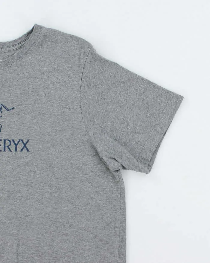 Vintage Arc'teryx Centre Logo Graphic T-Shirt - L sold by Rokit product image thumbnail 4