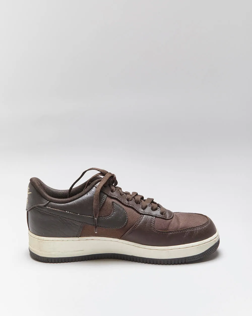 Nike Air Force 1 Gore-Tex Trainers - UK8.5 sold by Rokit product image thumbnail 2