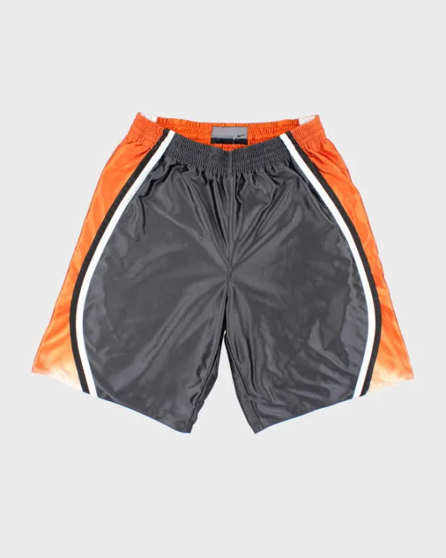 Vintage Y2K Nike Reversible Wide Leg Basketball Shorts - L sold by Rokit
